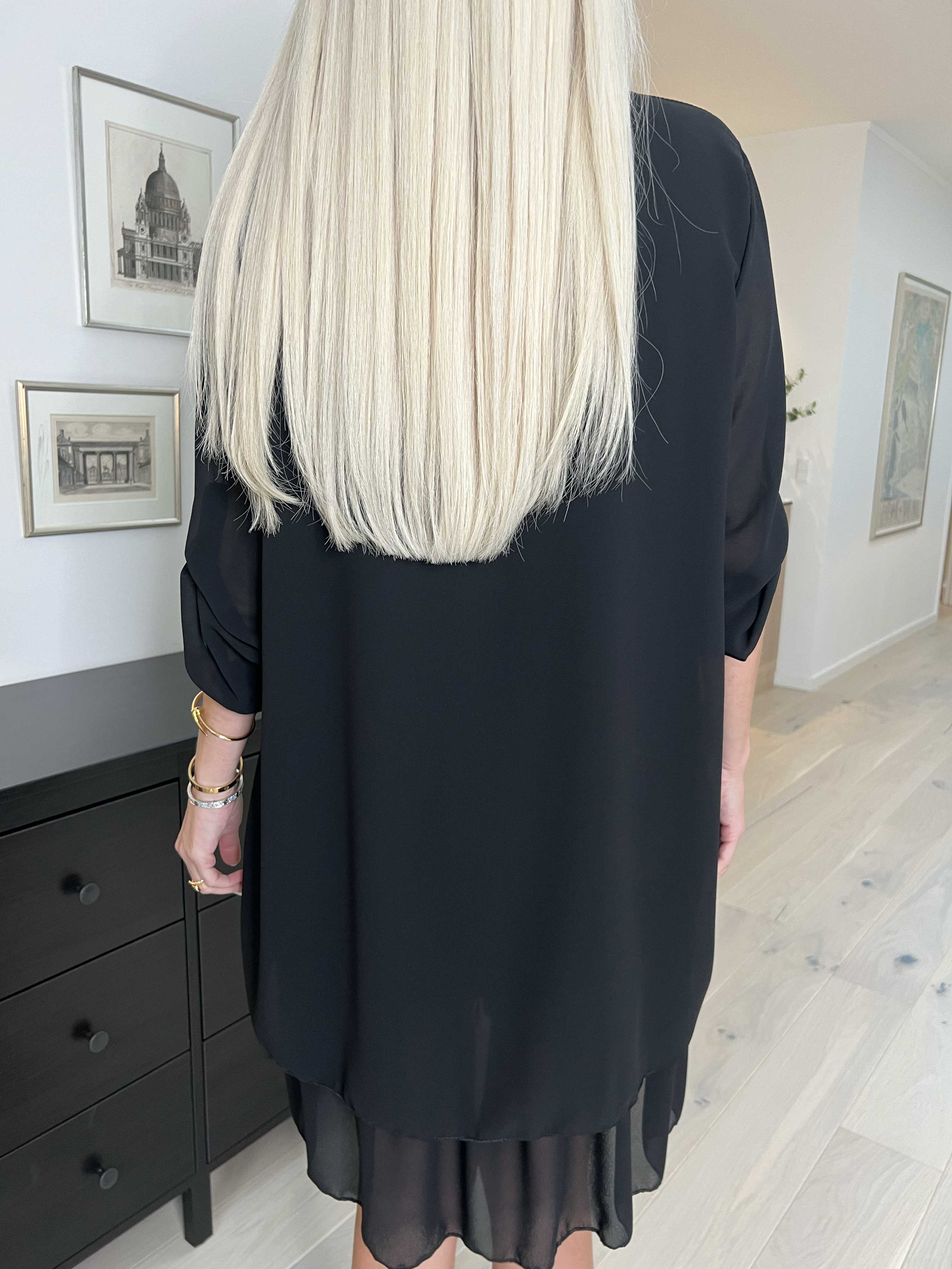 Jill - Chiffon tunikakjole med viskose underkjole